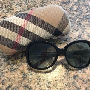 Burberry sunglasses